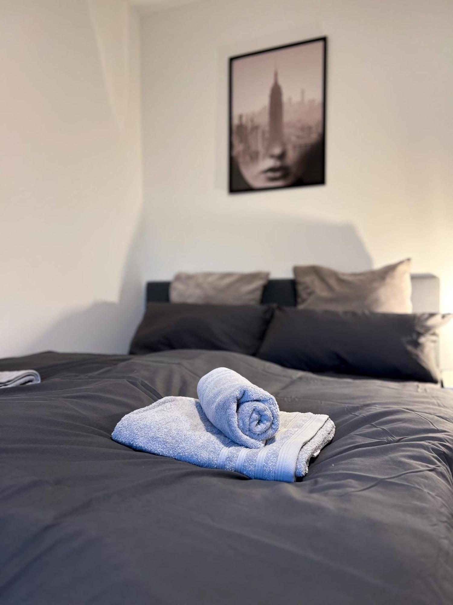 Zentrale Wohlfuehloase Mit Parkplatz Apartment Osnabrück Екстериор снимка