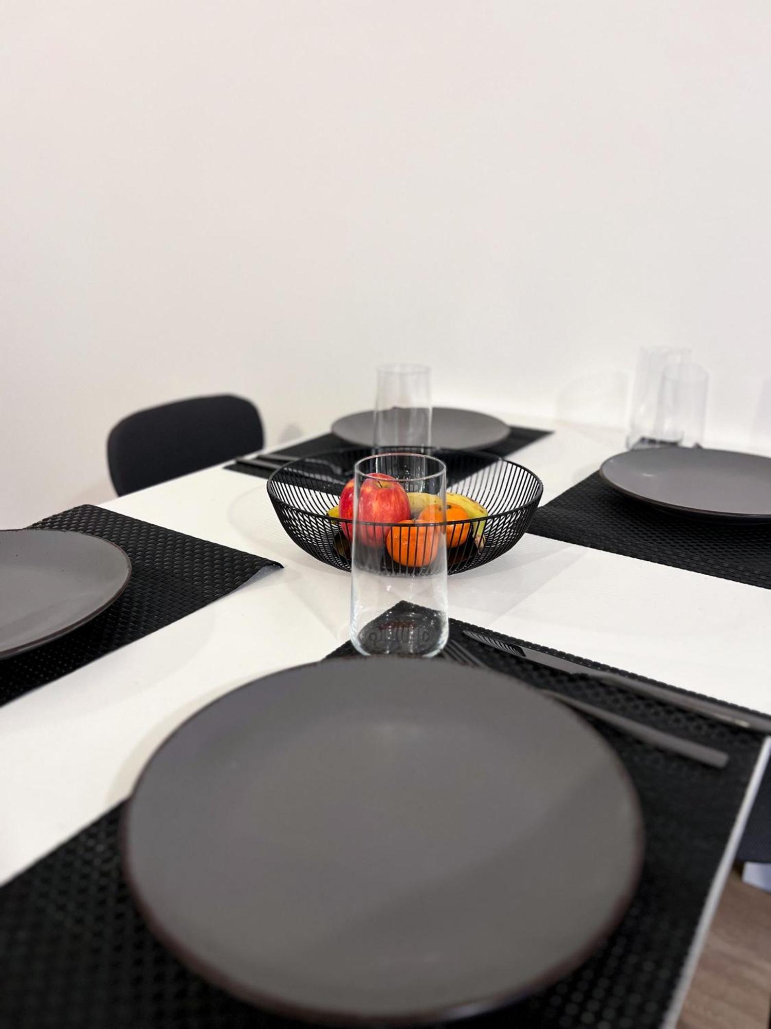 Zentrale Wohlfuehloase Mit Parkplatz Apartment Osnabrück Екстериор снимка