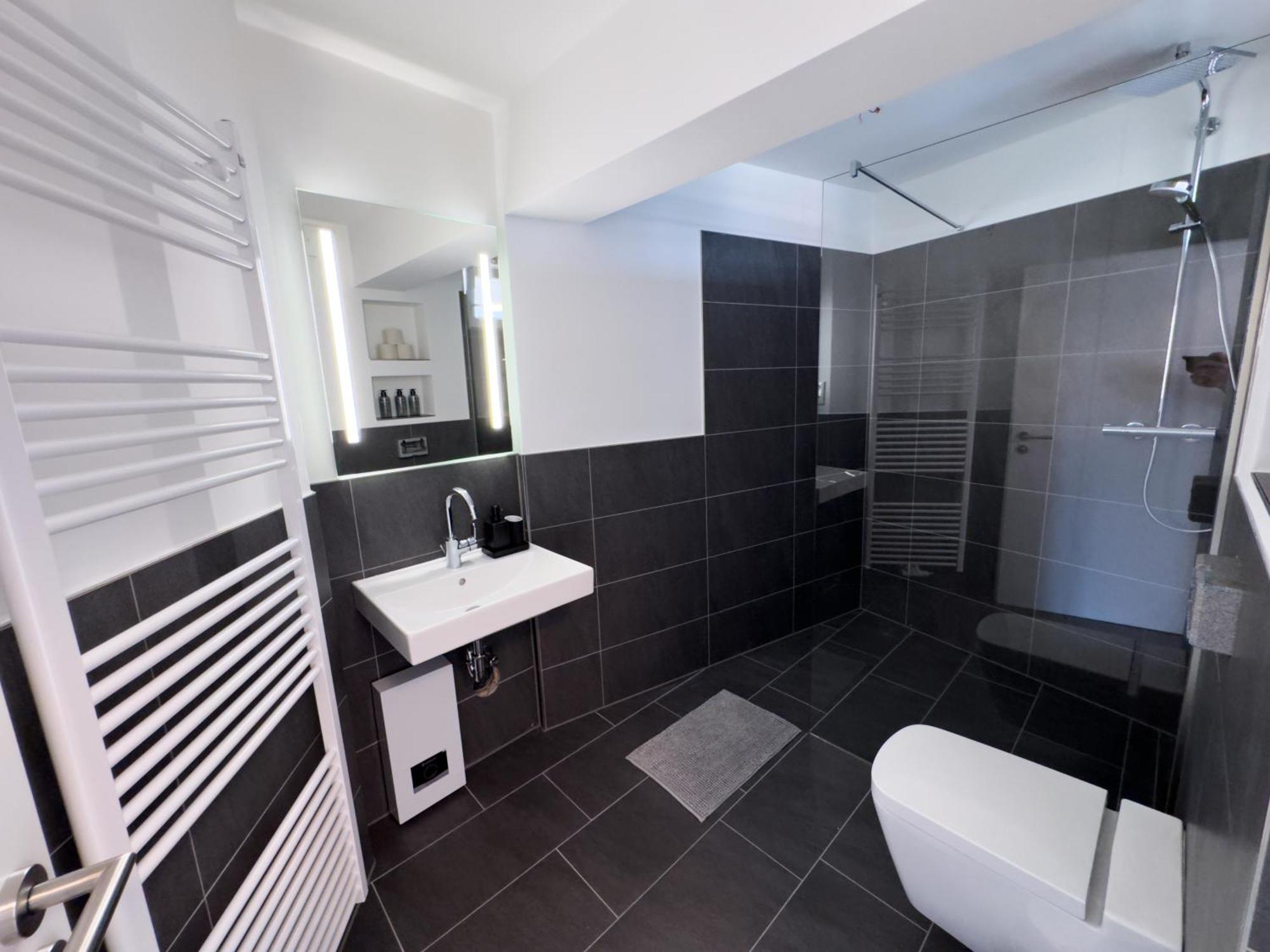 Zentrale Wohlfuehloase Mit Parkplatz Apartment Osnabrück Екстериор снимка